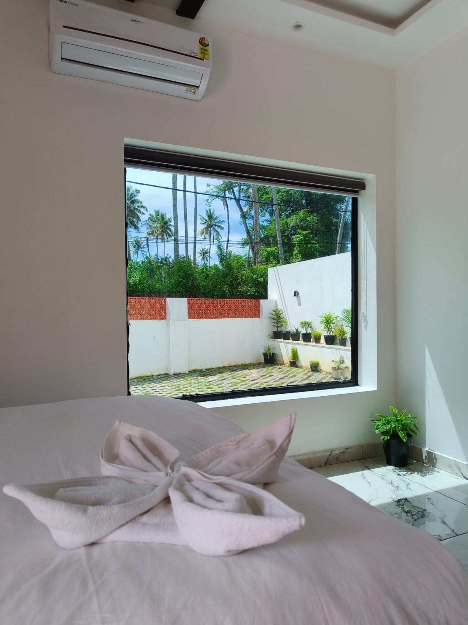 Wavealokam Beach Retreat Varkala Extérieur photo