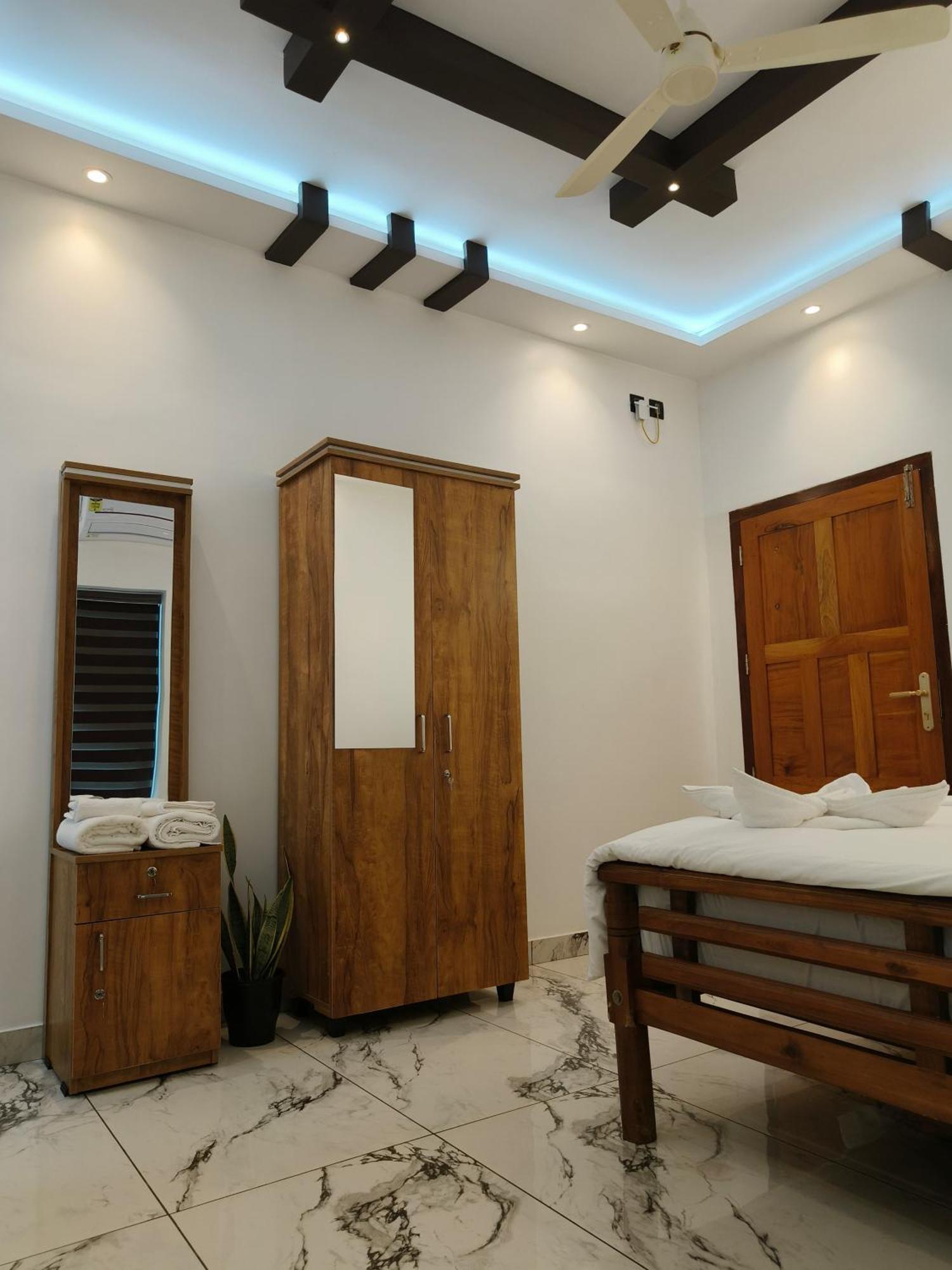 Wavealokam Beach Retreat Varkala Extérieur photo